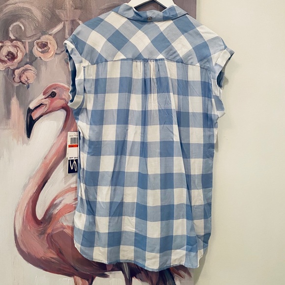 BNWT SEVEN7 Brand Button Up Shirt - Picture 3 of 9